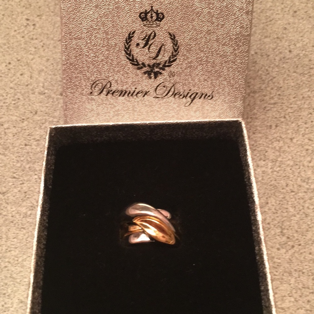 Premier designs ring silver and gold tone size 7
